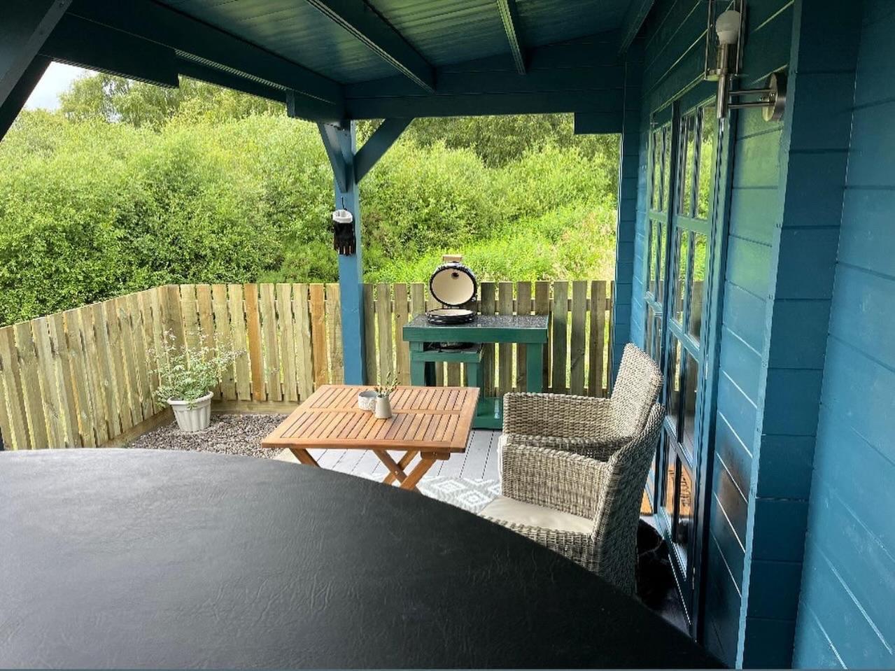 Retreat Hot Tub Highland Cabin Инвернес Екстериор снимка